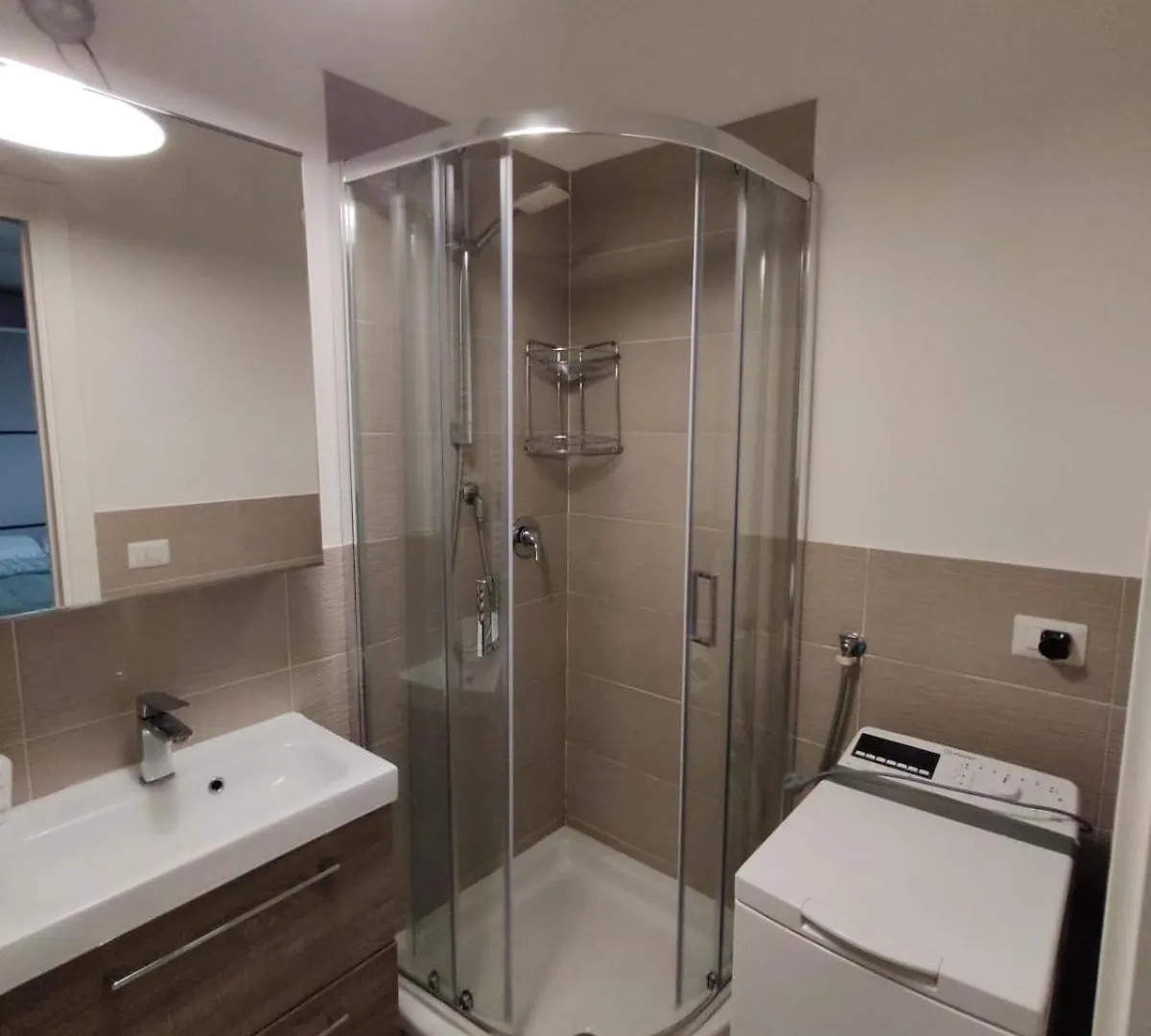 Porta Di Roma Apartment